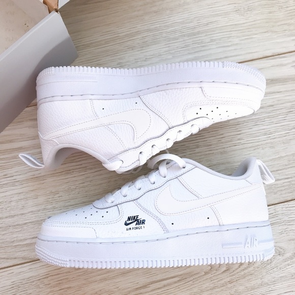 NIKE AIR FORCE 1 low - Picture 4 of 8